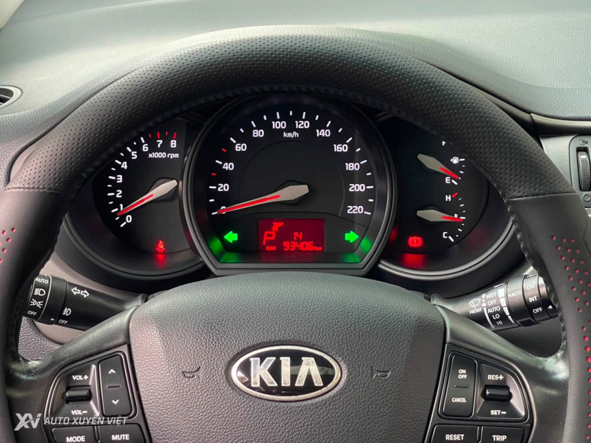 Kia Rio Hatchback 1.4AT 2014