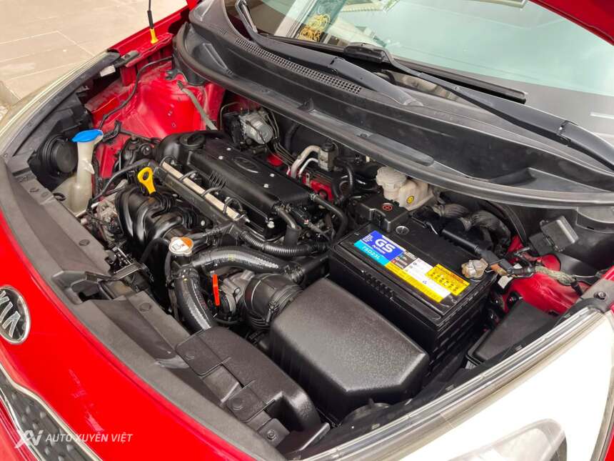Kia Rio Hatchback 1.4AT 2014