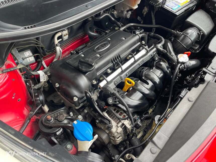 Kia Rio Hatchback 1.4AT 2014