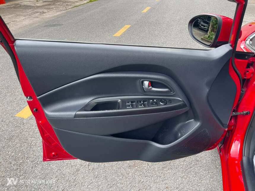 Kia Rio Hatchback 1.4AT 2014