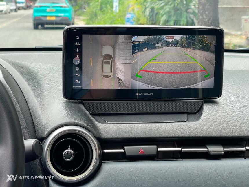 Mazda 2 Sport Luxury 2023