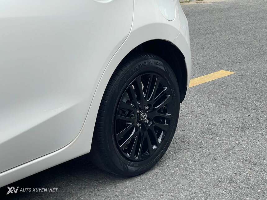 Mazda 2 Sport Luxury 2023