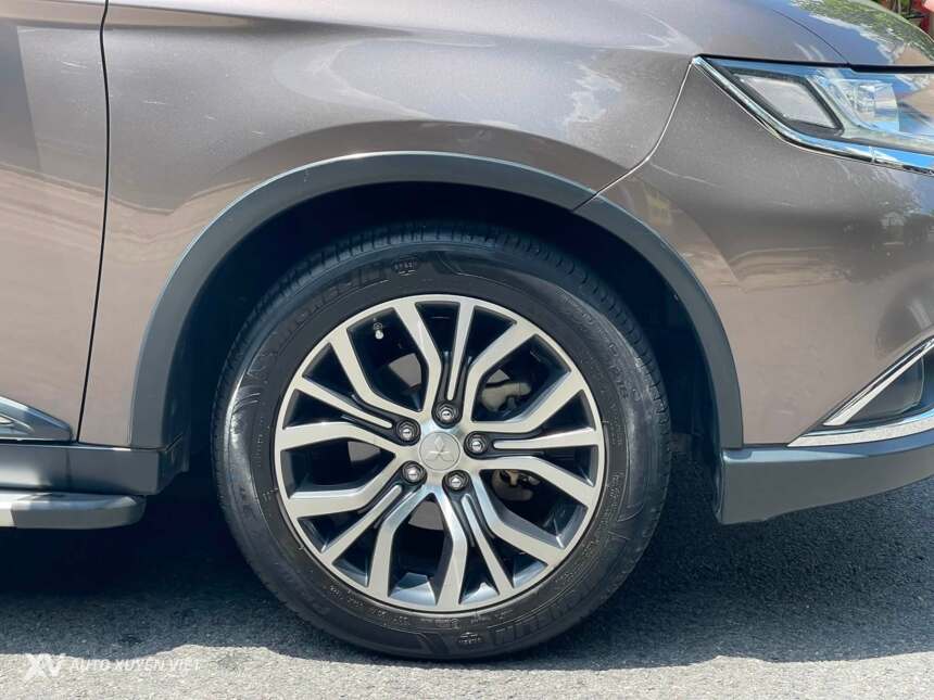 Mitsubishi Outlander 2.0 CVT 2018