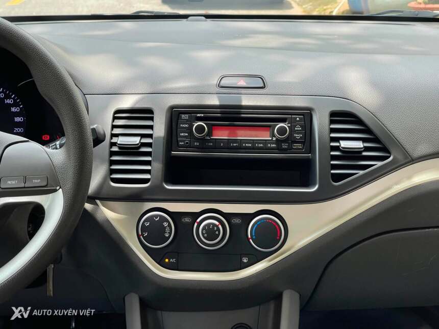 Kia Morning 1.2MT Base 2016