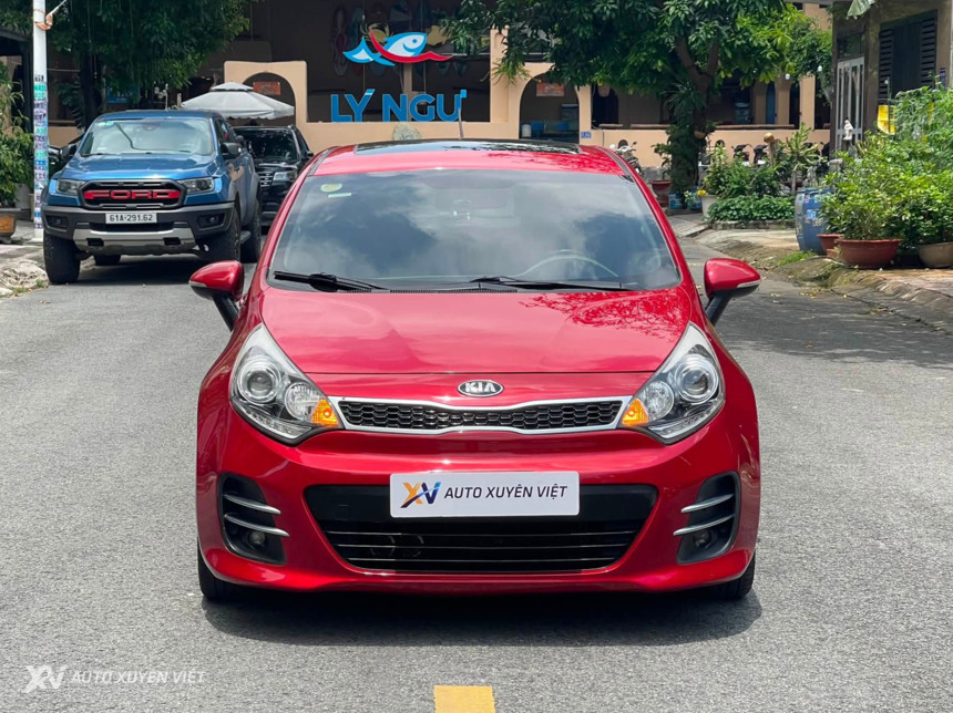 Kia Rio Hatchback 1.4AT 2015