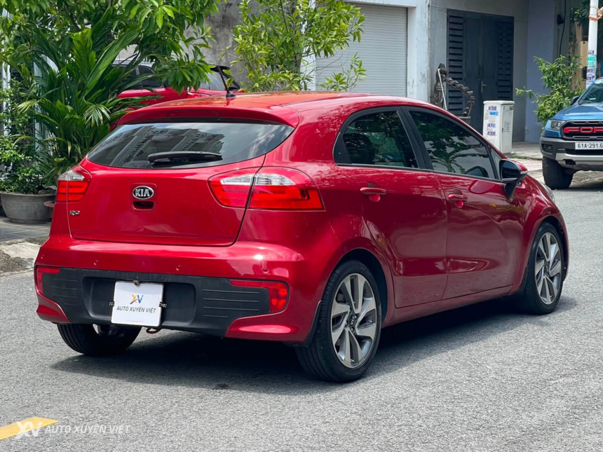 Kia Rio Hatchback 1.4AT 2015