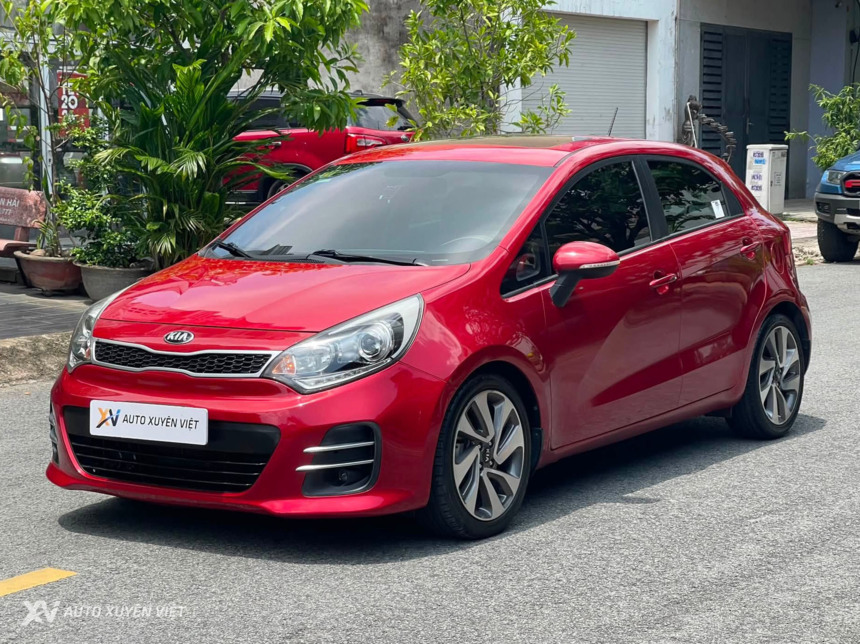 Kia Rio Hatchback 1.4AT 2015