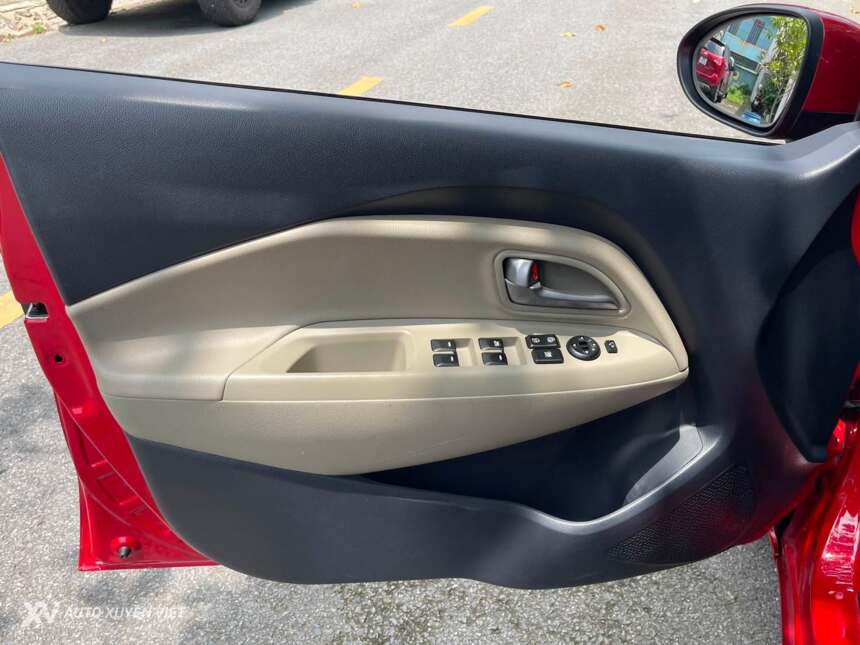 Kia Rio Hatchback 1.4AT 2015
