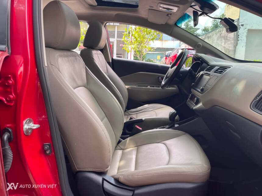 Kia Rio Hatchback 1.4AT 2015