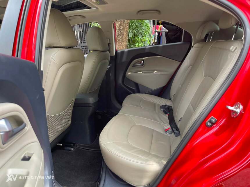 Kia Rio Hatchback 1.4AT 2015