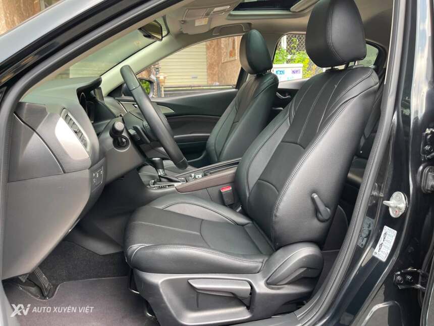 Mazda 3 Hatchback 1.5AT 2018