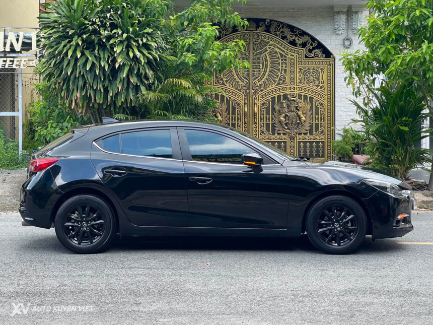 Mazda 3 Hatchback 1.5AT 2018