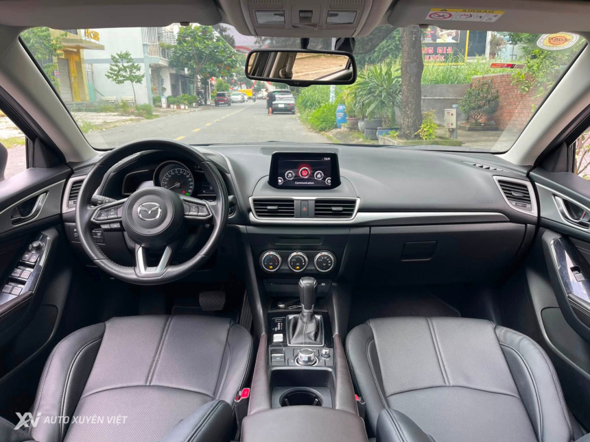 Mazda 3 Hatchback 1.5AT 2018