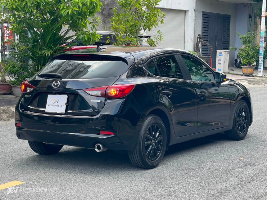 Mazda 3 Hatchback 1.5AT 2018