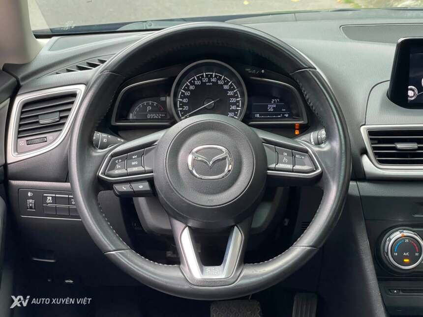 Mazda 3 Hatchback 1.5AT 2018