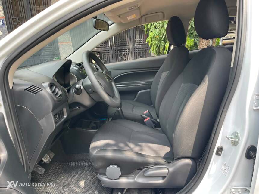 Mitsubishi Attrage 1.2MT 2023
