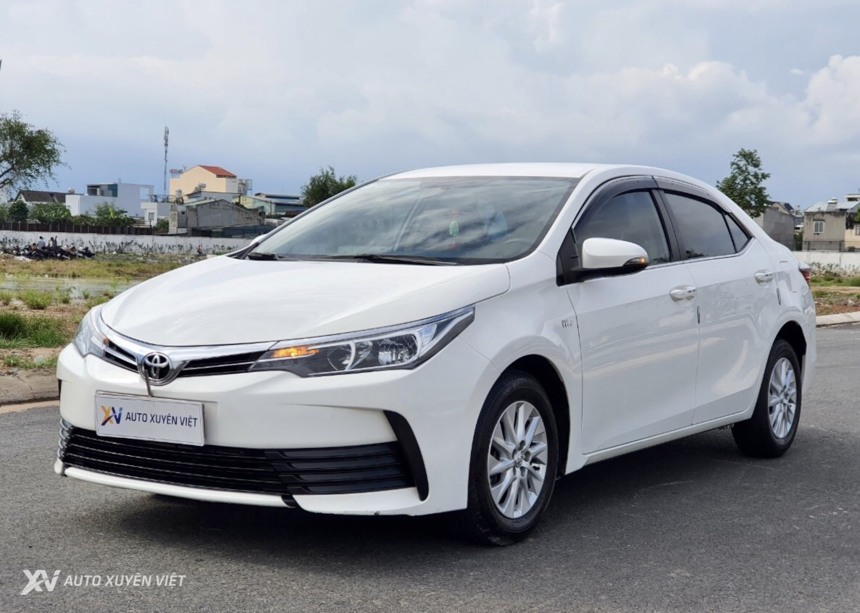 Toyota Altis 1.8MT 2018