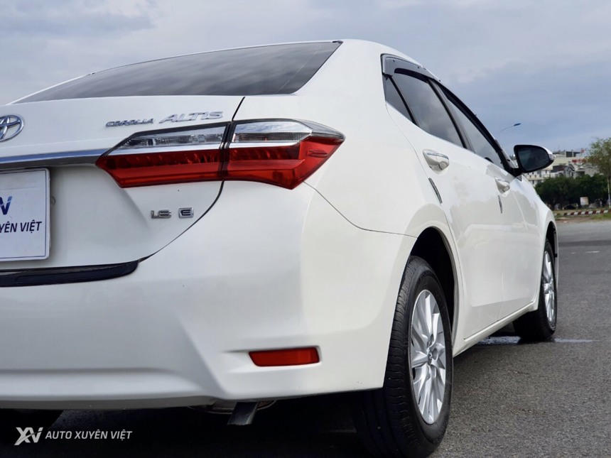 Toyota Altis 1.8MT 2018