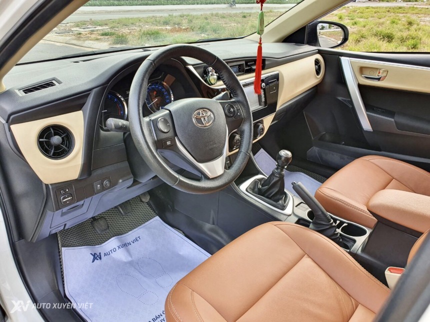 Toyota Altis 1.8MT 2018
