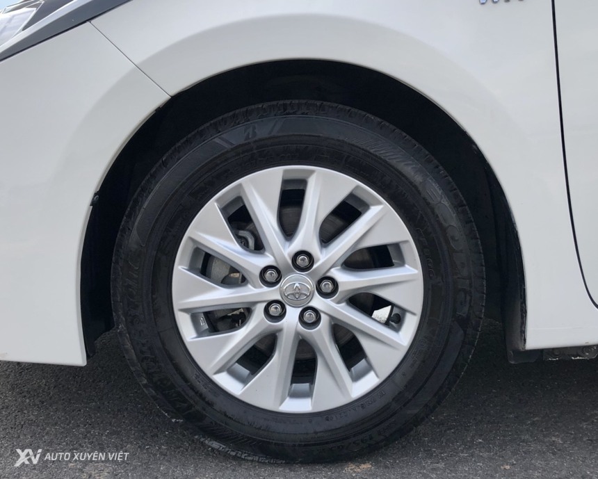 Toyota Altis 1.8MT 2018