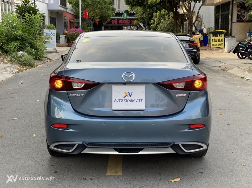 Mazda 3 1.5AT 2016