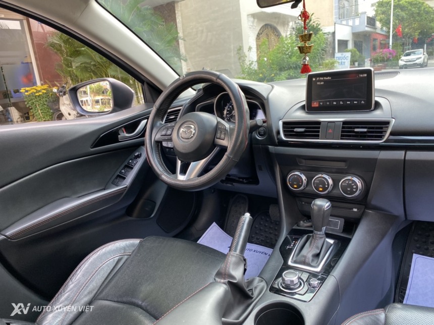 Mazda 3 1.5AT 2016