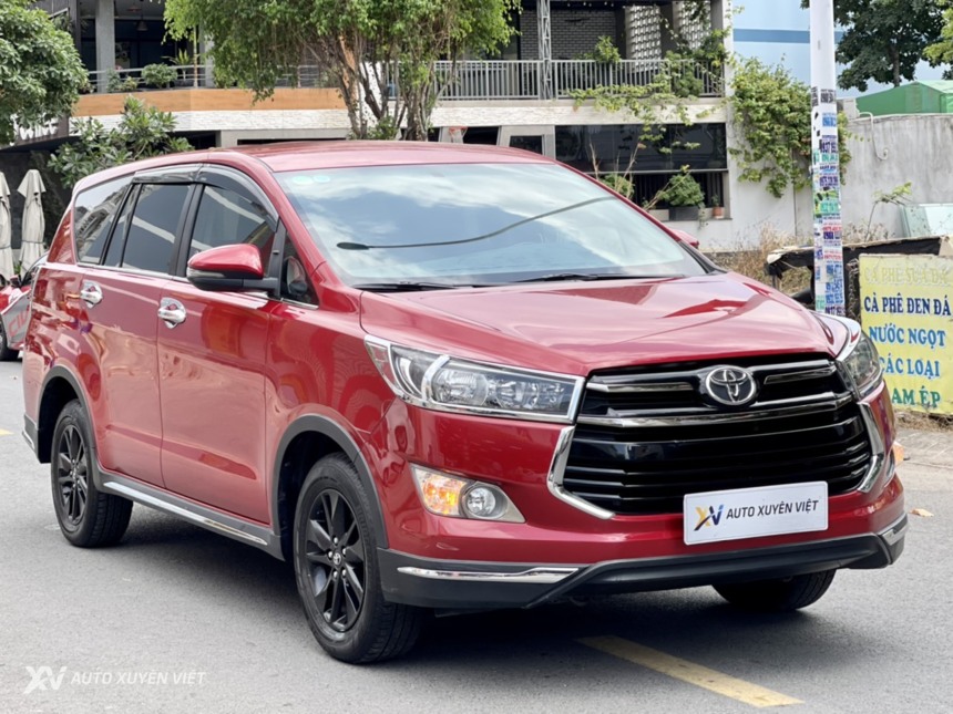 Bán Toyota Innova Venturer 2.0AT 2018 ĐK 2019