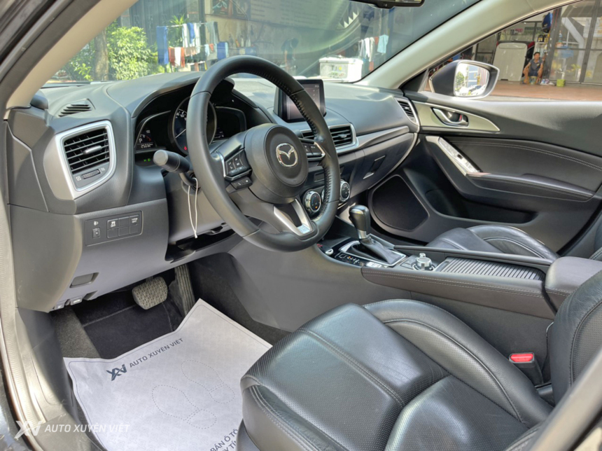 Mazda 3 1.5AT 2018 FL