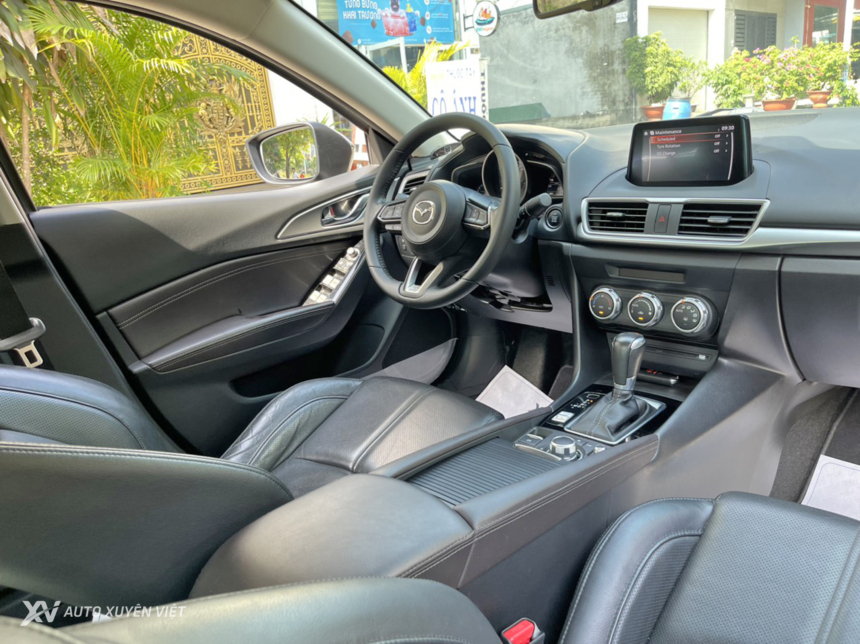 Mazda 3 1.5AT 2018 FL